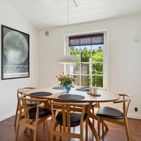 Amazing In With Kitchen